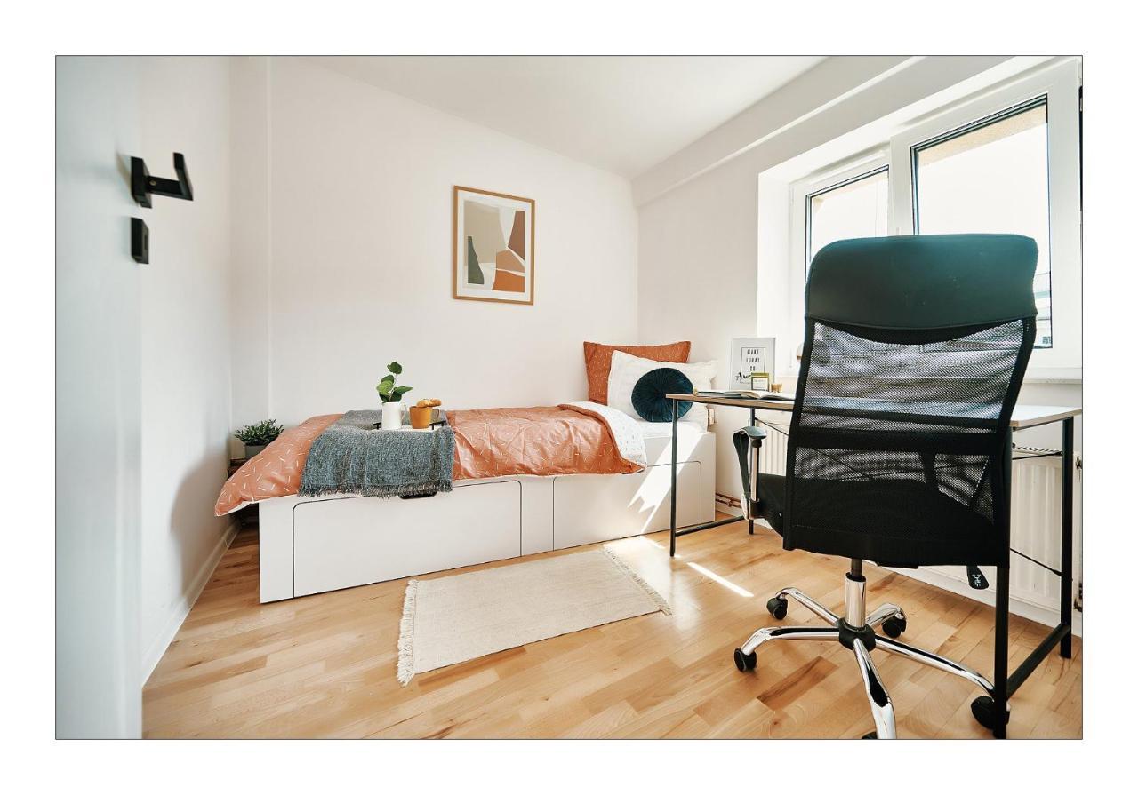 Sunny Apartment At The Heart Of Old Town Krakow Bagian luar foto