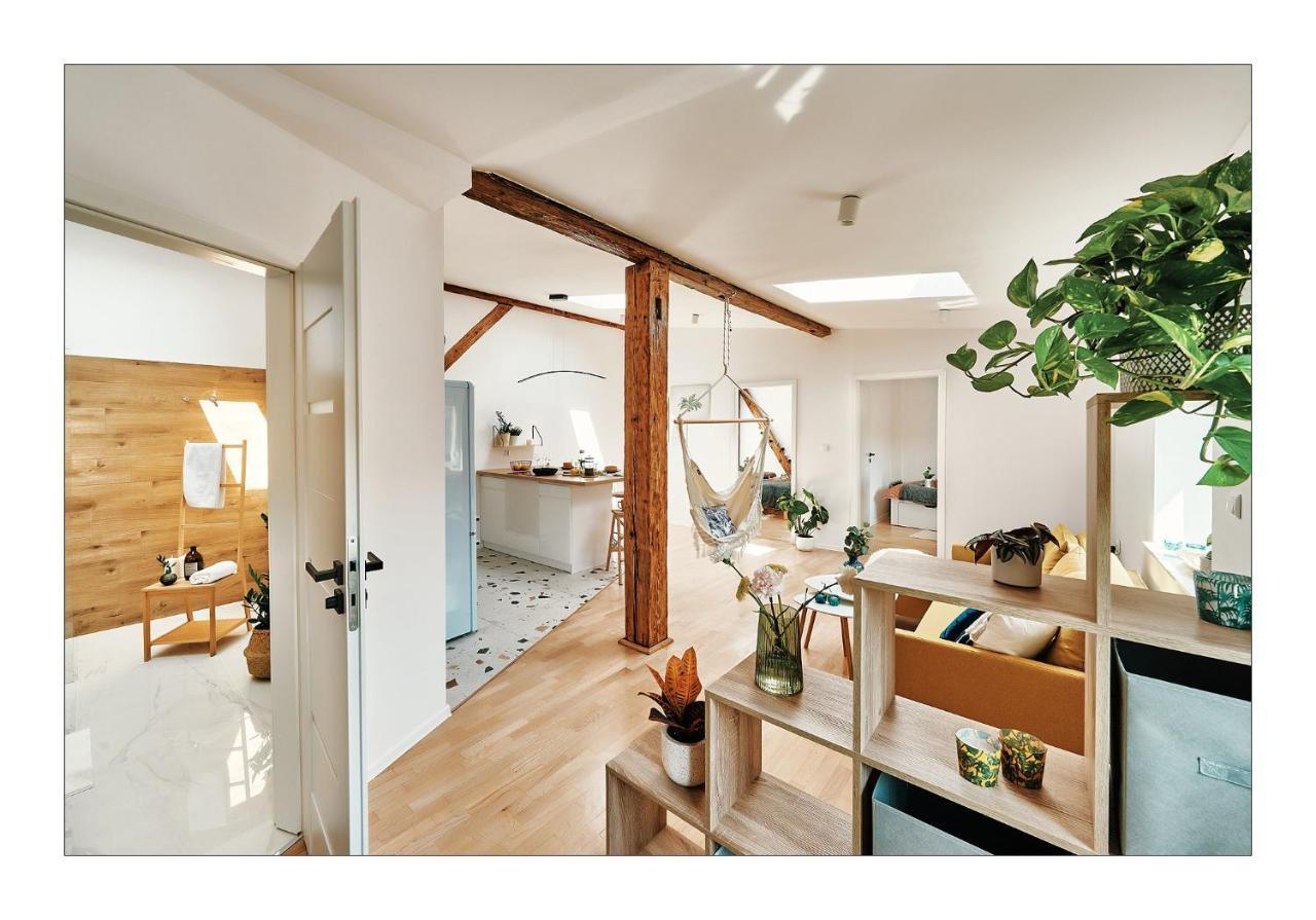 Sunny Apartment At The Heart Of Old Town Krakow Bagian luar foto